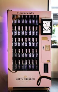 8 освежающих коктейльных станций для летних мероприятий