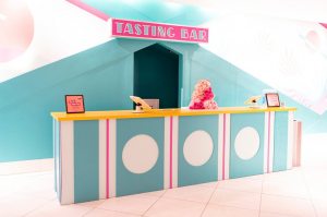 Игровая Instagram-площадка для взрослых или образовательный опыт Rosé Mansion